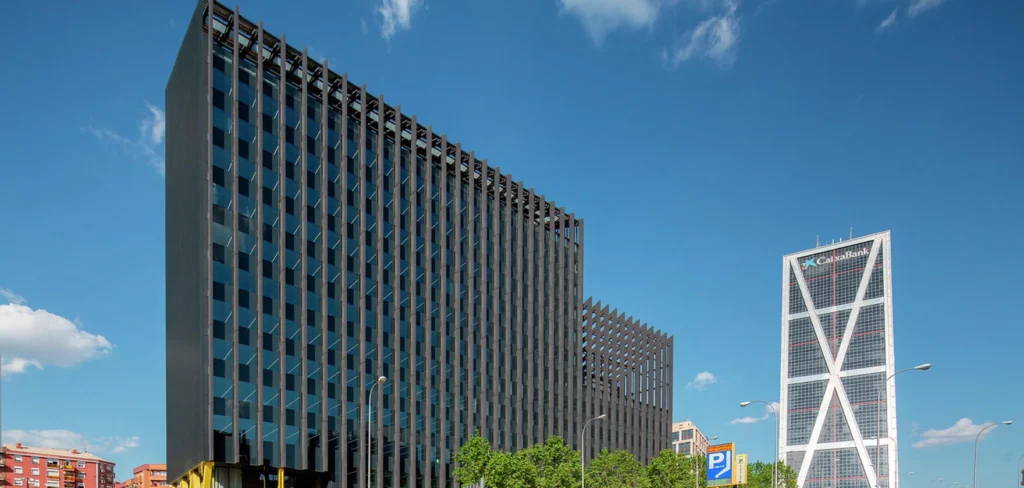 METRO MADRID HEADQUARTERS
