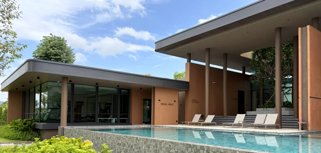 ENGEL HAUS CLUB HOUSE